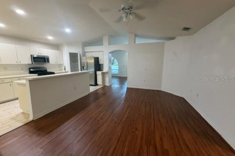 Villa ou maison à louer à Wesley Chapel, Floride: 3 chambres, 153.85 m2 № 2416818 - photo 20