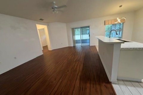 Villa ou maison à louer à Wesley Chapel, Floride: 3 chambres, 153.85 m2 № 2416818 - photo 18