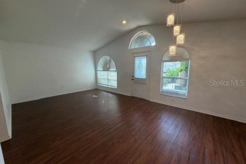 Villa ou maison à louer à Wesley Chapel, Floride: 3 chambres, 153.85 m2 № 2416818 - photo 6