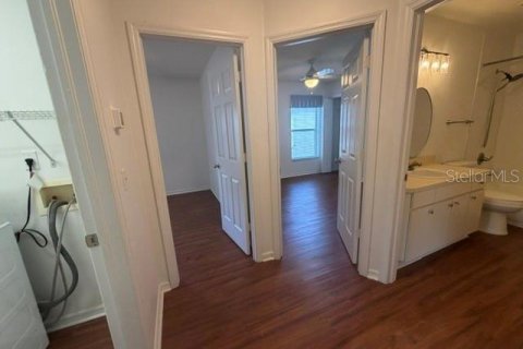 Villa ou maison à louer à Wesley Chapel, Floride: 3 chambres, 153.85 m2 № 2416818 - photo 8