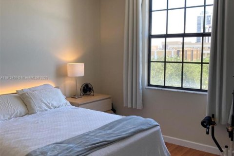 Condominio en venta en Hollywood, Florida, 1 dormitorio, 70.14 m2 № 1966864 - foto 4