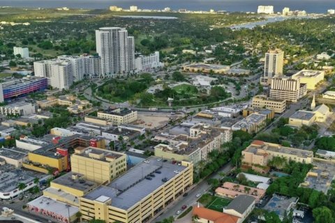 Condominio en venta en Hollywood, Florida, 1 dormitorio, 70.14 m2 № 1966864 - foto 20