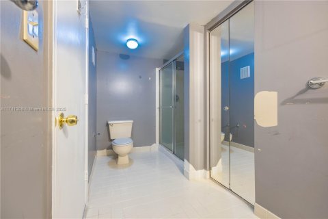 Copropriété à vendre à Tamarac, Floride: 2 chambres, 117.99 m2 № 1943513 - photo 20