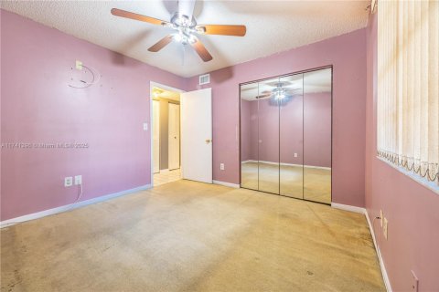 Copropriété à vendre à Tamarac, Floride: 2 chambres, 117.99 m2 № 1943513 - photo 11