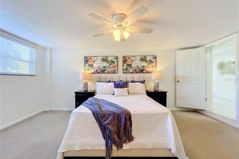 House in Orlando, Florida 3 bedrooms, 119.38 sq.m. № 2429171 - photo 15