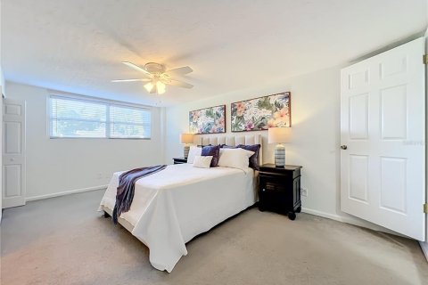 House in Orlando, Florida 3 bedrooms, 119.38 sq.m. № 2429171 - photo 14