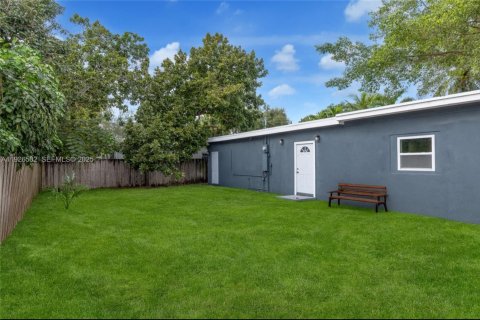 Villa ou maison à vendre à Miami, Floride: 4 chambres, 137.31 m2 № 1988391 - photo 10