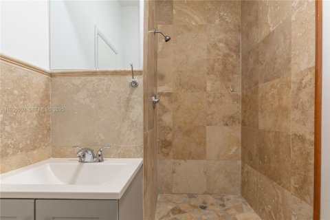 Villa ou maison à vendre à Miami, Floride: 4 chambres, 137.31 m2 № 1988391 - photo 22