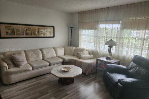 Condominio en venta en Deerfield Beach, Florida, 1 dormitorio, 65.03 m2 № 1981671 - foto 6