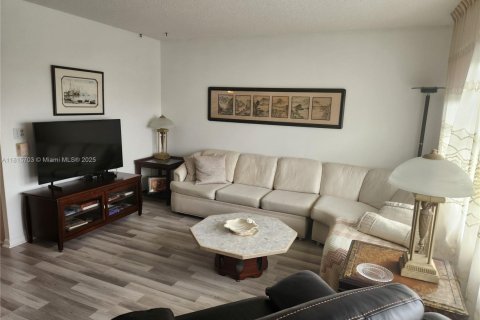 Condominio en venta en Deerfield Beach, Florida, 1 dormitorio, 65.03 m2 № 1981671 - foto 5