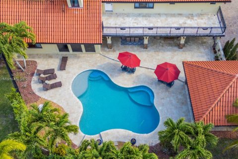 Casa en venta en Davie, Florida, 6 dormitorios, 494.98 m2 № 1738919 - foto 29