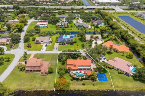 Casa en venta en Davie, Florida, 6 dormitorios, 494.98 m2 № 1738919 - foto 5