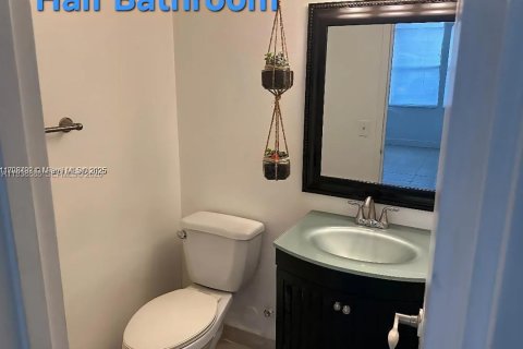 Купить кондоминиум в Норт-Майами, Флорида 1 спальня, 66.33м2, № 1997200 - фото 9