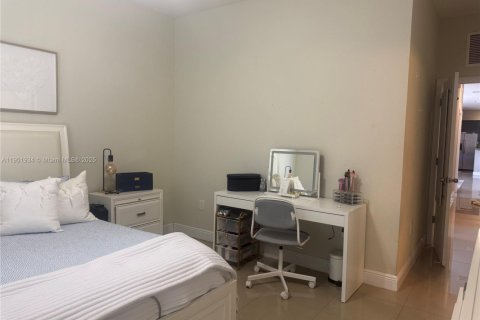 Immobilier commercial à vendre à Oakland Park, Floride: 263.84 m2 № 1953513 - photo 24