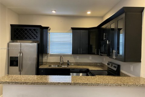 Immobilier commercial à vendre à Oakland Park, Floride: 263.84 m2 № 1953513 - photo 9