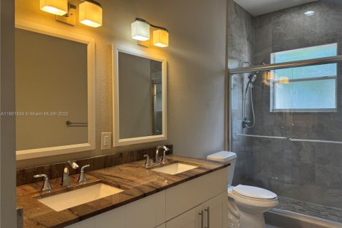 Immobilier commercial à vendre à Oakland Park, Floride: 263.84 m2 № 1953513 - photo 25