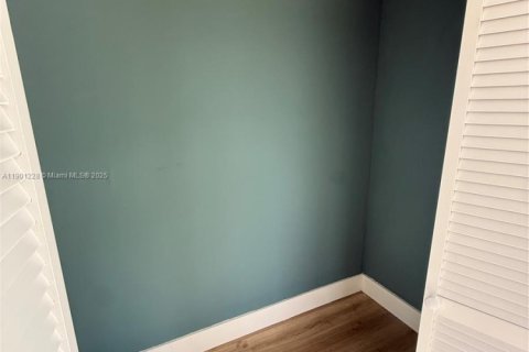 Casa en venta en Vero Beach, Florida, 4 dormitorios, 86.96 m2 № 1954023 - foto 24