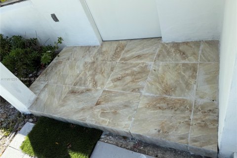 Casa en venta en Vero Beach, Florida, 4 dormitorios, 86.96 m2 № 1954023 - foto 17