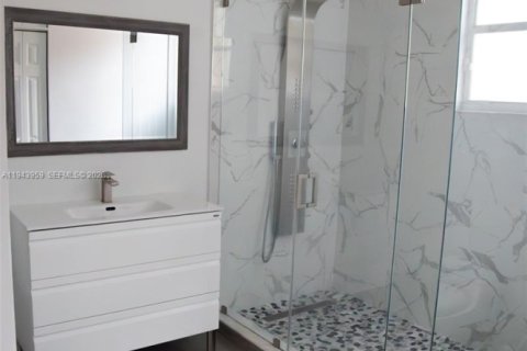 Купить виллу или дом в Мирамар, Флорида 3 спальни, 143.26м2, № 2003989 - фото 8