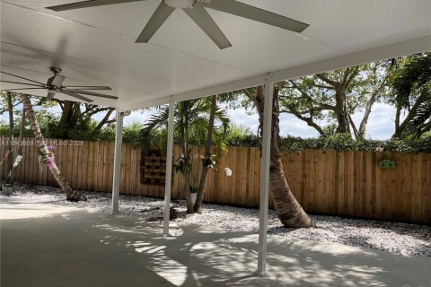 Купить виллу или дом в Мирамар, Флорида 3 спальни, 143.26м2, № 2003989 - фото 13