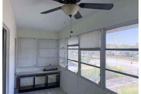 Condominio en venta en Lauderdale Lakes, Florida, 2 dormitorios, 85.66 m2 № 2250065 - foto 17