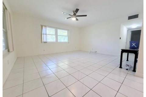 Condominio en venta en Lauderdale Lakes, Florida, 2 dormitorios, 85.66 m2 № 2250065 - foto 8