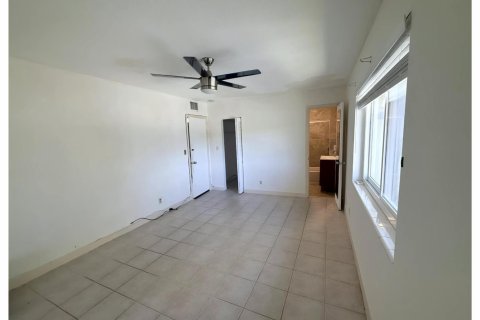 Condominio en venta en Lauderdale Lakes, Florida, 2 dormitorios, 85.66 m2 № 2250065 - foto 14