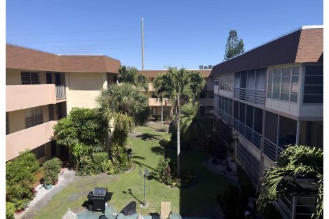 Condominio en venta en Lauderdale Lakes, Florida, 2 dormitorios, 85.66 m2 № 2250065 - foto 20
