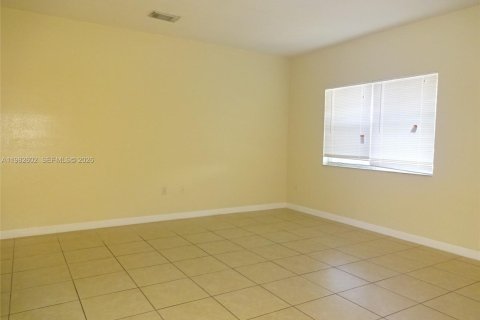 Casa en venta en Homestead, Florida, 4 dormitorios, 261.8 m2 № 2045541 - foto 7