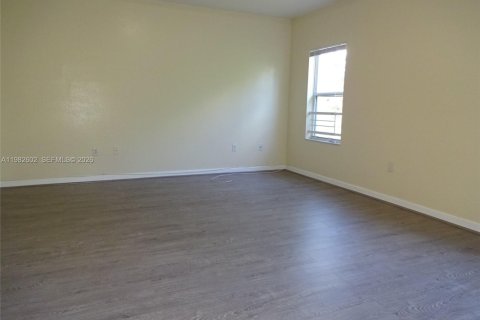 Casa en venta en Homestead, Florida, 4 dormitorios, 261.8 m2 № 2045541 - foto 24