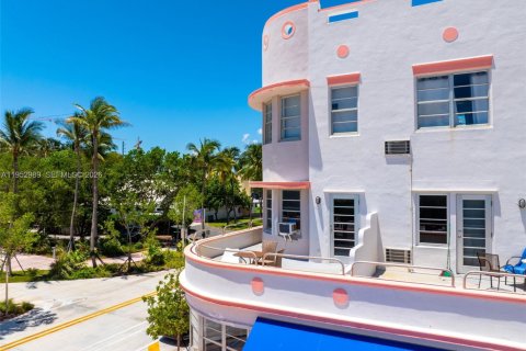 Casa en venta en Miami Beach, Florida № 2174133 - foto 10