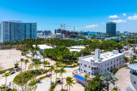 Casa en venta en Miami Beach, Florida № 2174133 - foto 16