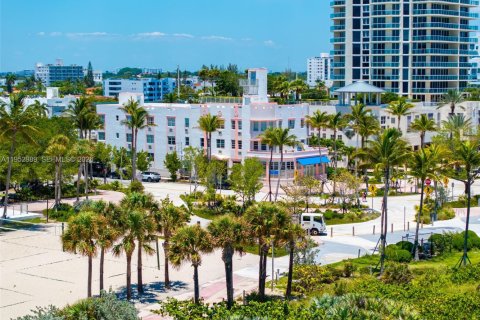 Casa en venta en Miami Beach, Florida № 2174133 - foto 4