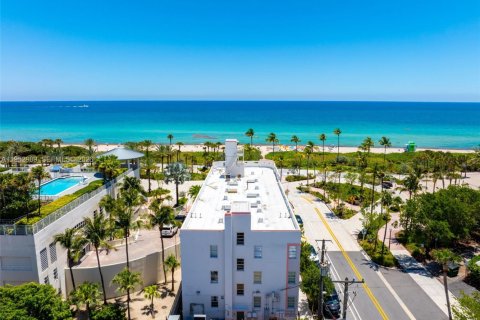 Casa en venta en Miami Beach, Florida № 2174133 - foto 11