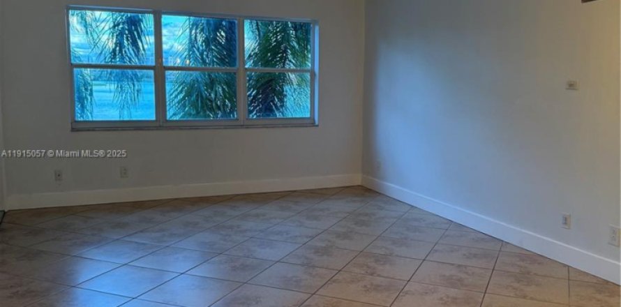 Condo à Miami, Floride, 1 chambre  № 1972859