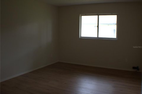 House in Largo, Florida 2 bedrooms, 105.17 sq.m. № 1903440 - photo 5