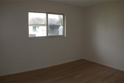 House in Largo, Florida 2 bedrooms, 105.17 sq.m. № 1903440 - photo 4