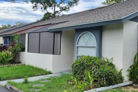 House in Largo, Florida 2 bedrooms, 105.17 sq.m. № 1903440 - photo 10