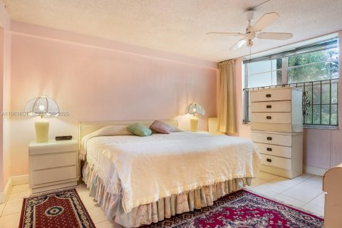 Copropriété à vendre à Lauderdale Lakes, Floride: 2 chambres, 89.19 m2 № 2026000 - photo 11