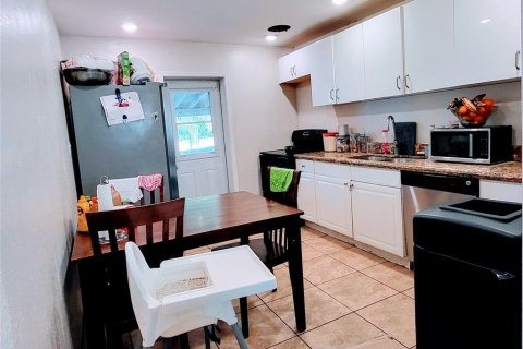 Casa en venta en Orlando, Florida, 3 dormitorios, 83.05 m2 № 1913131 - foto 6