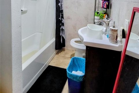Casa en venta en Orlando, Florida, 3 dormitorios, 83.05 m2 № 1913131 - foto 12