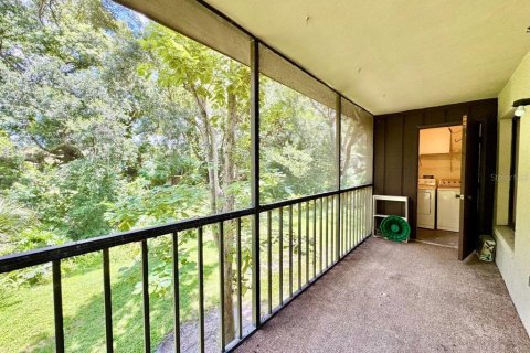 Condo in Tampa, Florida, 2 bedrooms № 2221520 - photo 20