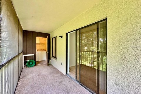 Condo in Tampa, Florida, 2 bedrooms № 2221520 - photo 21