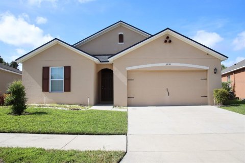 House in Lakeland, Florida 4 bedrooms, 165.37 sq.m. № 2303138