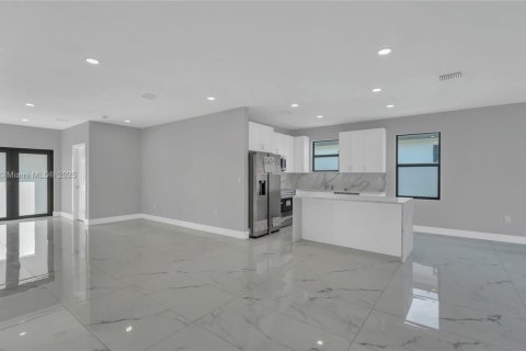 House in Fort Lauderdale, Florida 3 bedrooms № 1787052 - photo 9