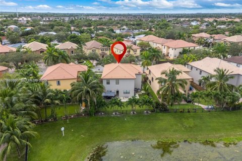 Villa ou maison à louer à Homestead, Floride: 3 chambres, 224.92 m2 № 2051483 - photo 5