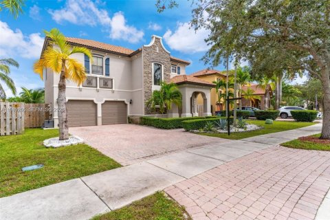 Villa ou maison à louer à Homestead, Floride: 3 chambres, 224.92 m2 № 2051483 - photo 2