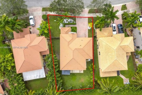 Villa ou maison à louer à Homestead, Floride: 3 chambres, 224.92 m2 № 2051483 - photo 8