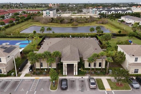 Townhouse in Florida City, Florida 3 bedrooms, 118.17 sq.m. № 1818574 - photo 28