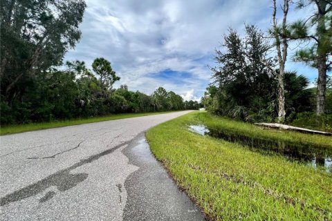Terreno en venta en Port Charlotte, Florida № 2164819 - foto 3